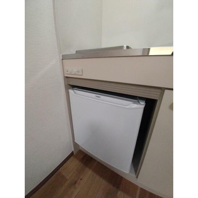 ミニ冷蔵庫付きです♪