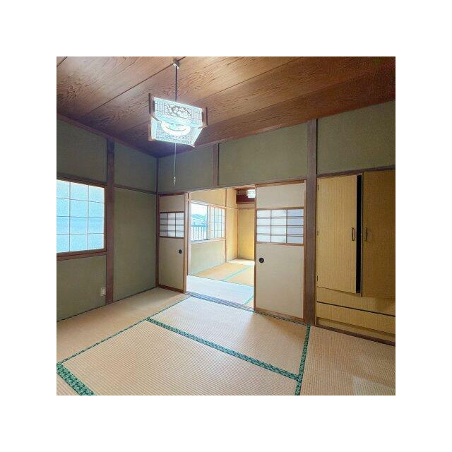 2階6帖和室は隣の6帖和室とつなげて使用できます！