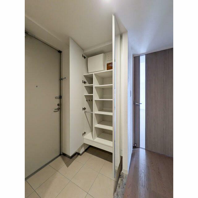 シューズボックス