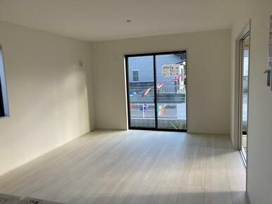 リビングと洋室の使い分けで生活にメリハリを（2号棟）