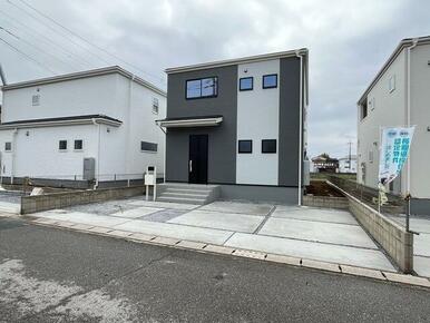 日を重ねるごとにこの佇まいに愛着が湧いてきそう（3号棟）