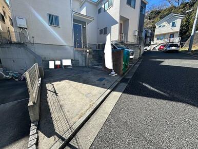 「駐車スペース」幅約3.25m×奥行約4.8m