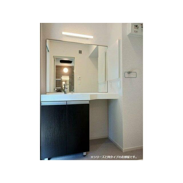 コンパクトで使いやすい洗面所