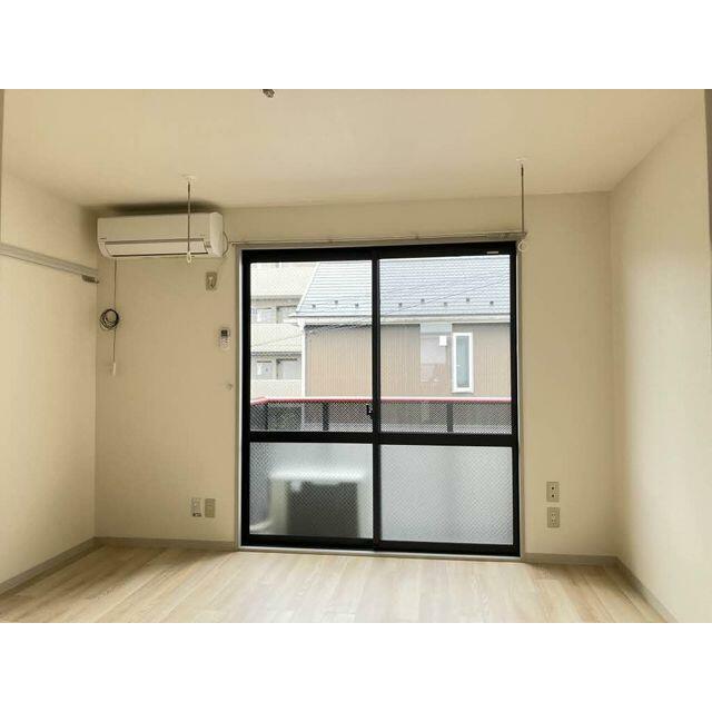 床フロアタイル施工済み