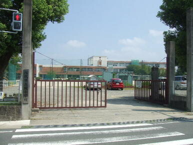 市立鏡小学校