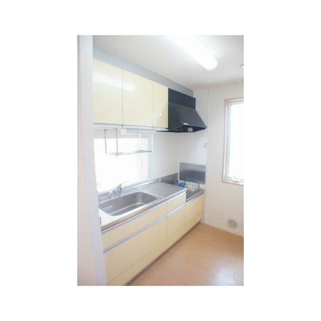 【キッチン】人気の対面式ですので、料理をしながら家族の様子も見ることが出来ます！