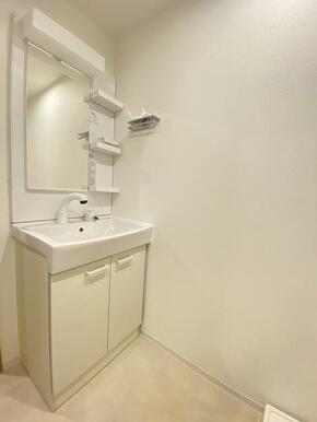 嬉しい洗面台は独立タイプ！