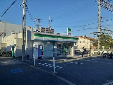 ファミリーマート金剛駅前店様