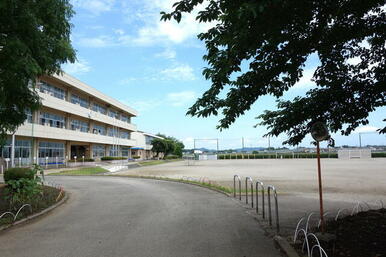 足利市立富田小学校