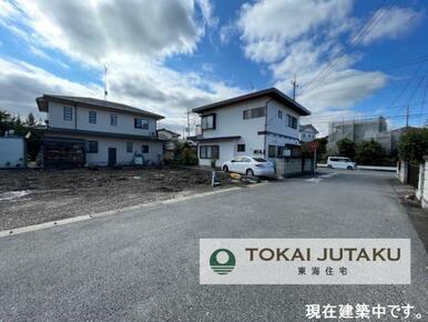 北側約6M幅員の公道。車の出し入れもスムーズに行えますね＾＾