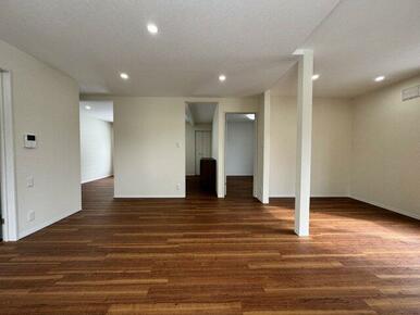 ダイニングが独立しており広々と使えます。