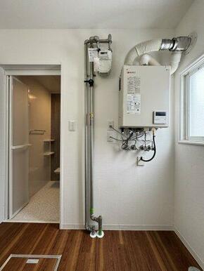 灯油ボイラーも新品交換済み。