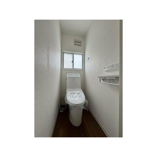 トイレ新品交換済み。