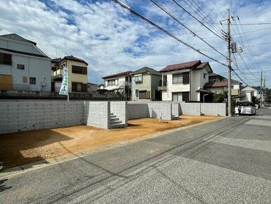 前面道路からの現地土地写真