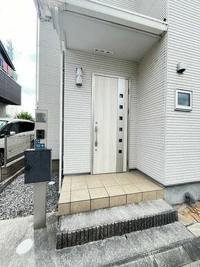 「外観」玄関