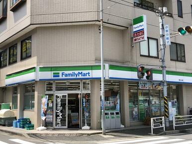 ファミリーマート神大入口店