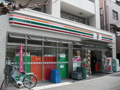 セブンイレブン横浜白妙町２丁目店