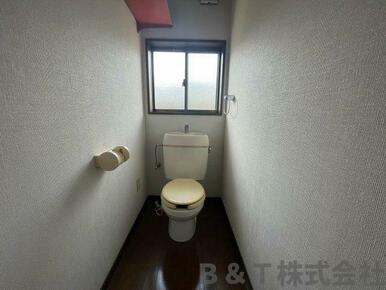 ２階のトイレは、シンプルで使いやすいトイレです