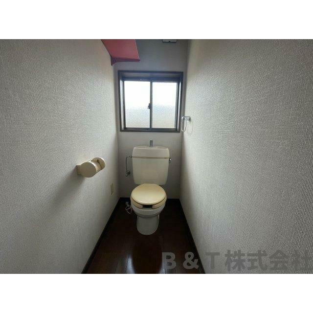 ２階のトイレは、シンプルで使いやすいトイレです