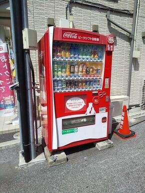 敷地内自動販売機