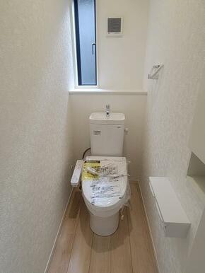 トイレ施工例写真です。節水型トイレです。