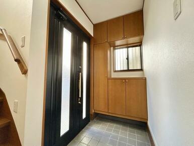 「玄関」クリーニング済みです