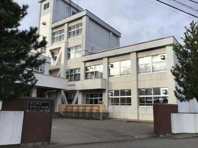 甲田小学校まで徒歩9分（約650ｍ）