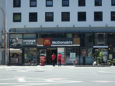 マクドナルド　烏丸丸太町店