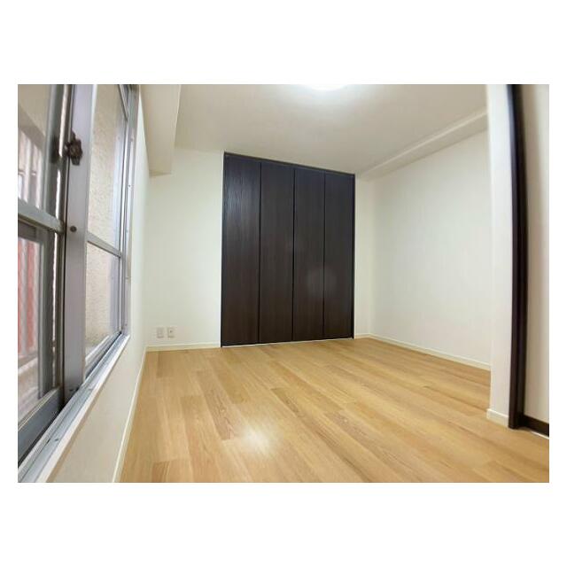 北西側洋室約7帖