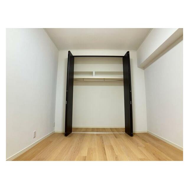 北東側洋室約6帖収納