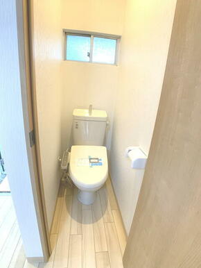 ウォシュレット付きトイレです