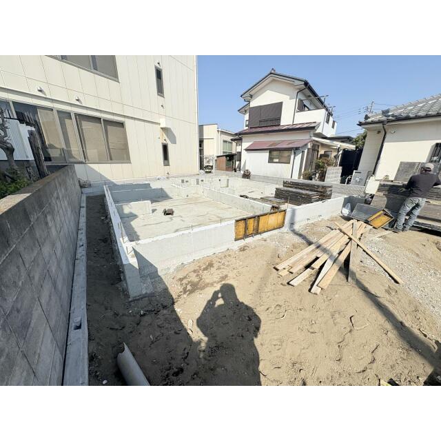 販売現地