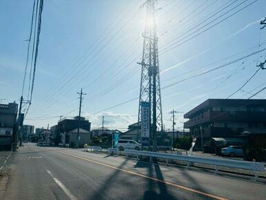 前面道路広々