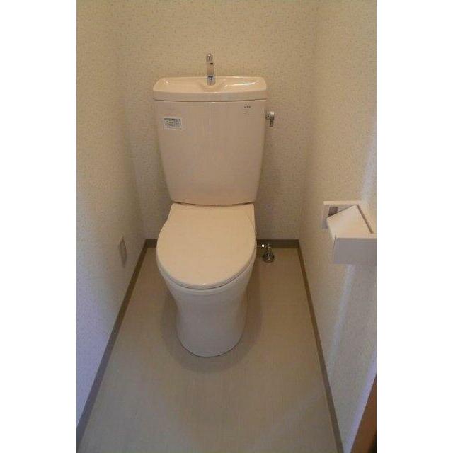 広めのトイレです。