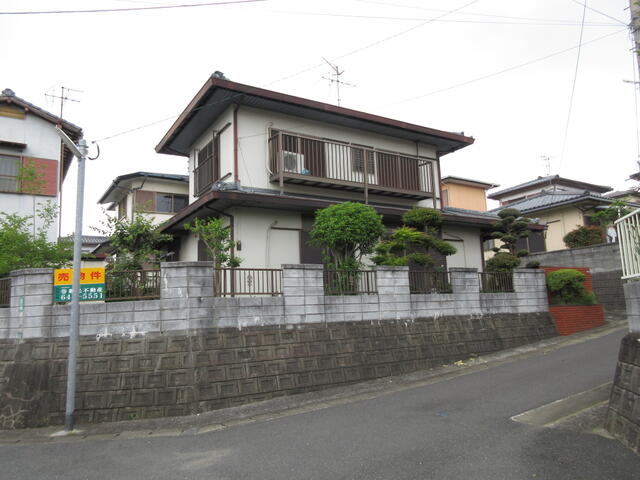 物件画像 中間市 鍋山町 (通谷駅) 2階建 4LDK