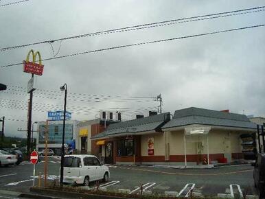 マクドナルド富士宮店まで977ｍ