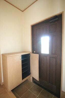 シューズボックス付玄関