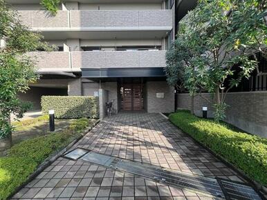 エントランスアプローチ