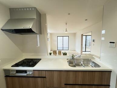 忙しい時はコンロを有効に使って時短料理にトライ（1号棟）