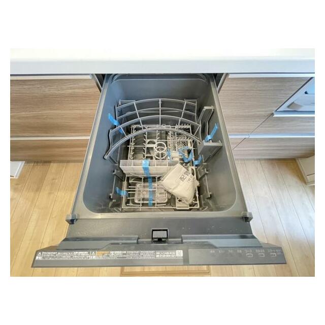 忙しい朝や冬の寒い日の洗い物はお任せ！毎日の家事を軽減できる食器洗浄機付きです＾＾