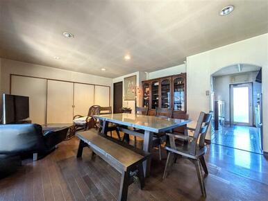 リビングダイニング