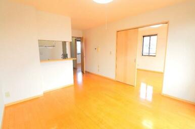 ※反転タイプ別号室の写真となります。