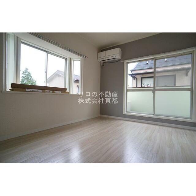 ２面採光なので、明るく風通しのよい過ごしやすいお部屋です♪