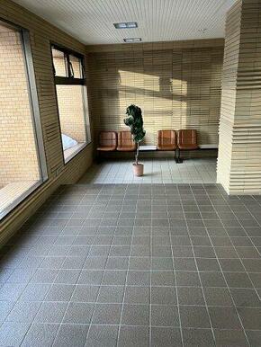 エントランスホール