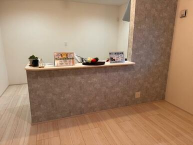 開ければ広がる、閉じれば落ち着く玄関（1号棟）