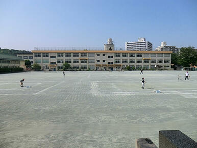 八王子市立浅川小学校