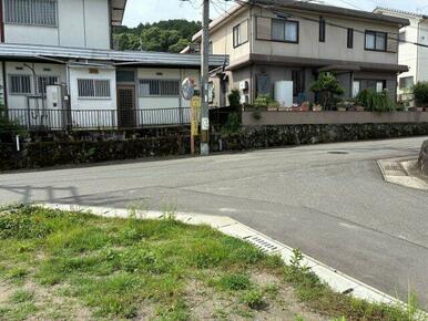 ◆西から南側の道路◆現地2026年6月撮影◆