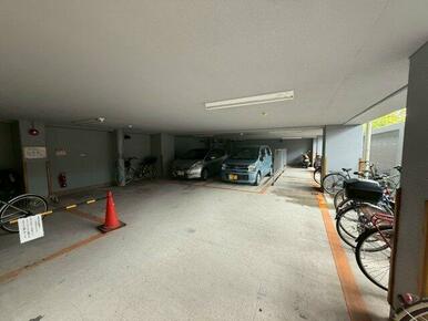 敷地内駐車場です。