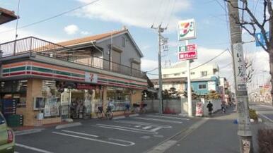 セブンイレブン草加瀬崎町西店