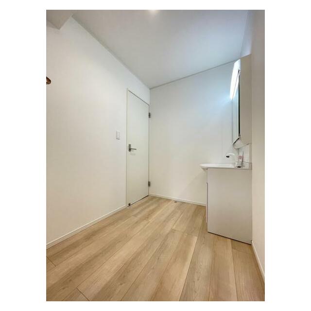 朝の準備・毎日の洗濯・帰宅後のお風呂と大活躍の洗面スペース